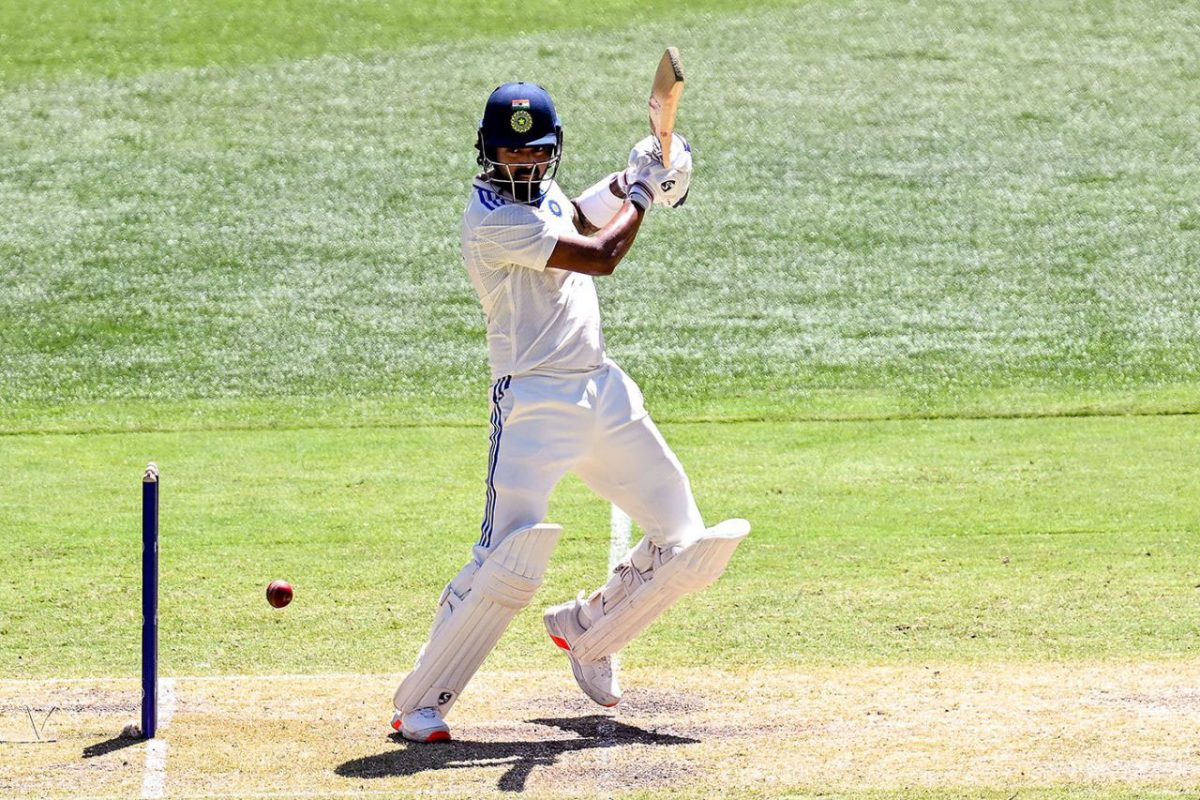 Lokesh Rahul dispatches a ball through the point area en route to his undefeated 62 (ESPN Cricinfo Photo).