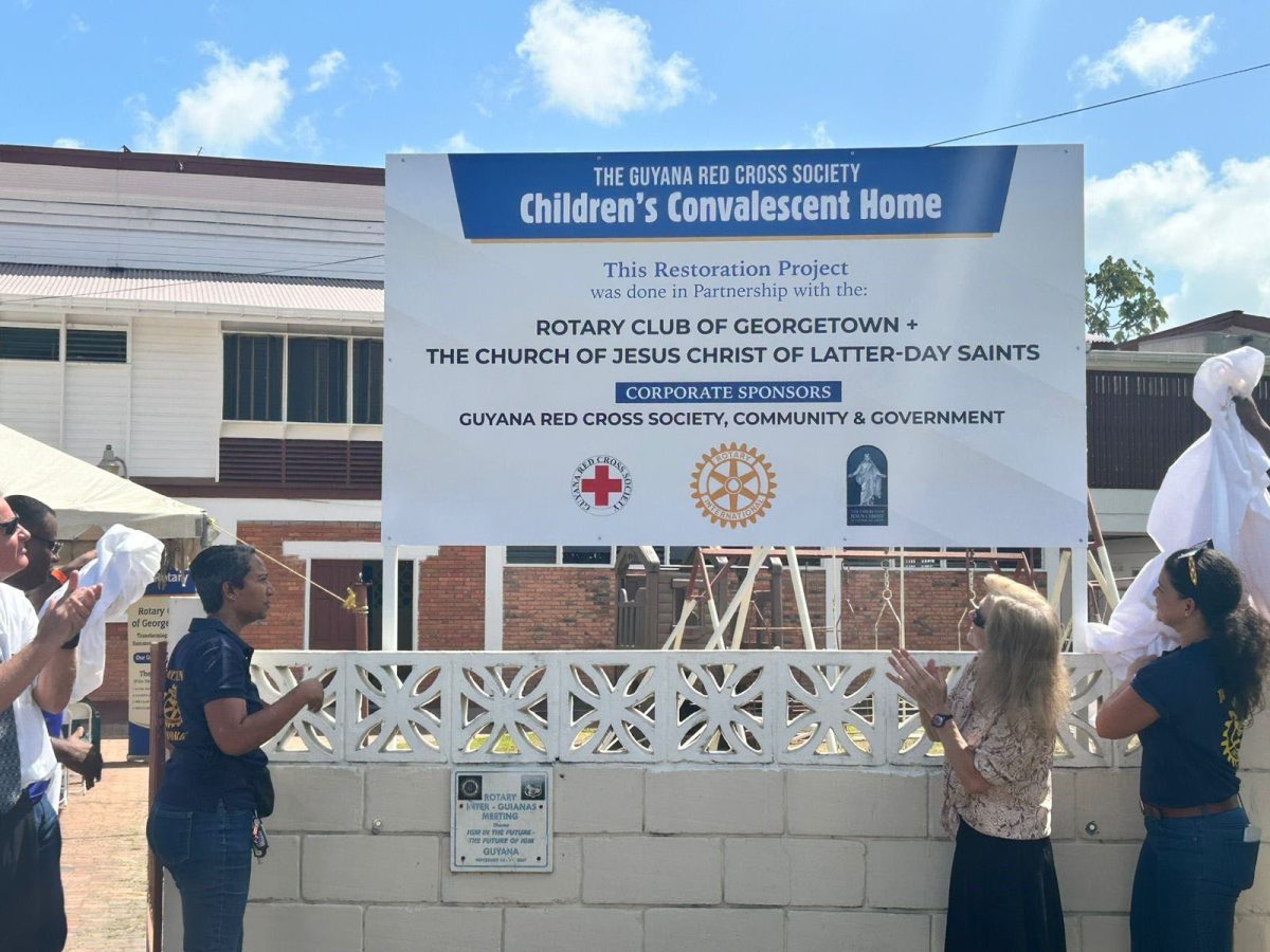 The unveiling of the signboard at the Children’s Convalescent Home 