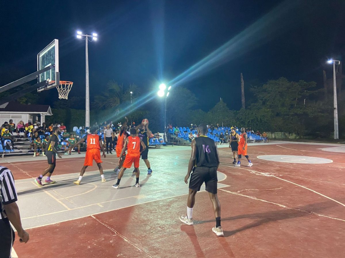 A scene from the Ravens and Mambas fixture in the One Guyana Basketball League
