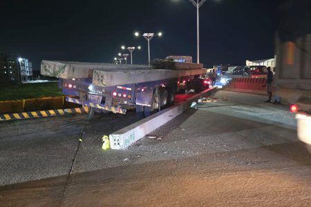 A pile could be seen on the road (Ministry of Home Affairs photo)