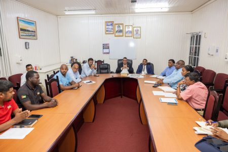 A photo from the meeting (Housing Ministry photo)
