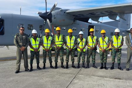 The advance contingent
(GDF photo)
