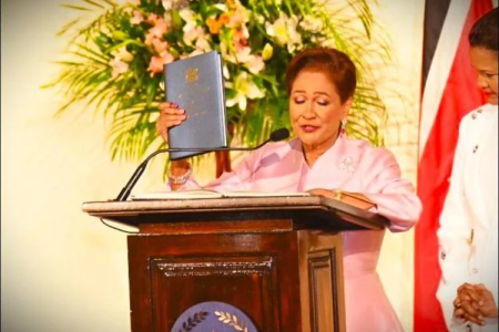 Kamla Persad-Bissessar taking the oath of office