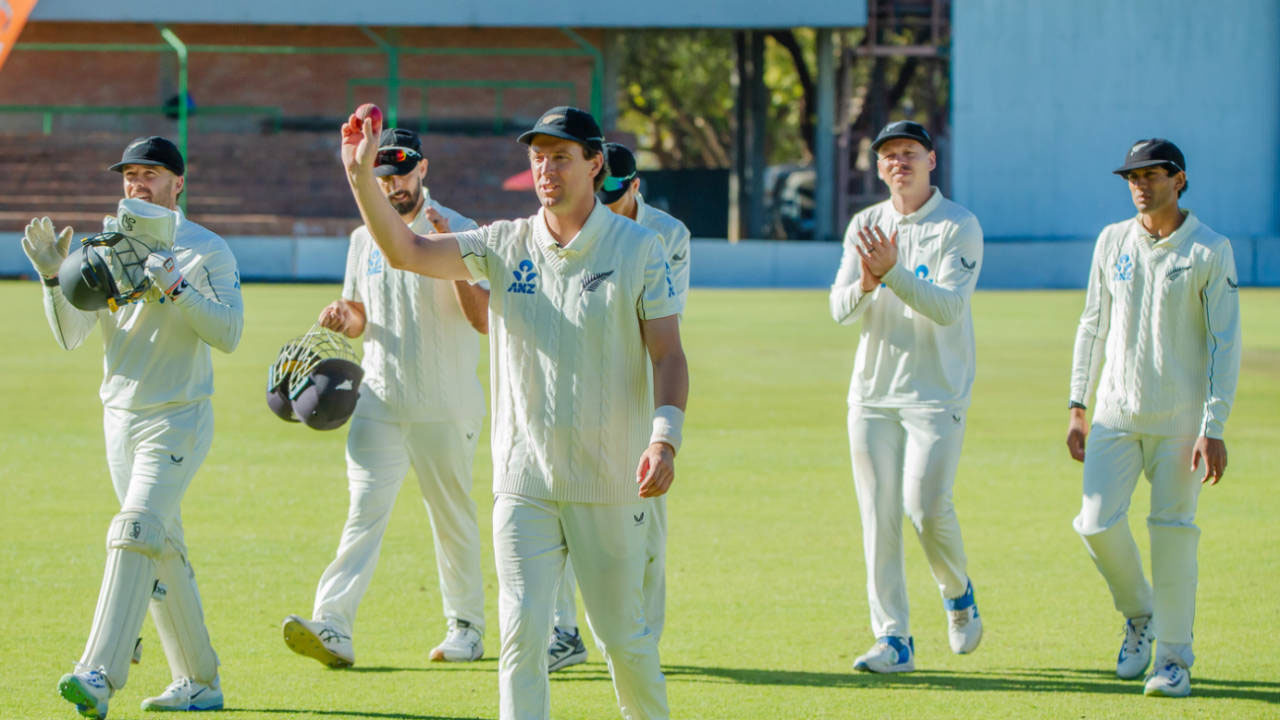 Matt Henry takes nine as NZ rout Zimbabwe in first Test