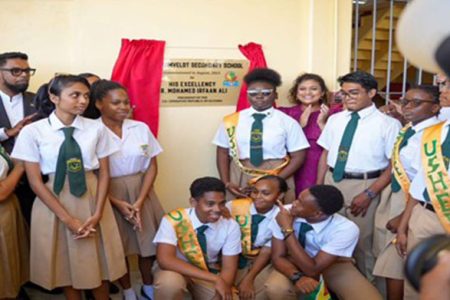 President Irfaan Ali, Minister of Education Priya Manickchand and students of the North Ruimveldt Secondary School 