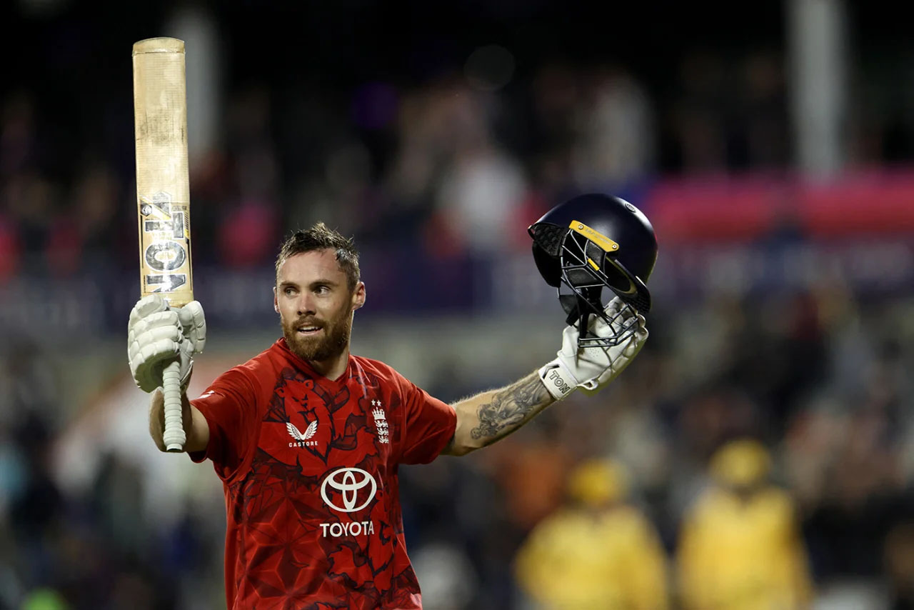 England 304 for 2; Salt 141* sets up crushing 146-run victory over SA