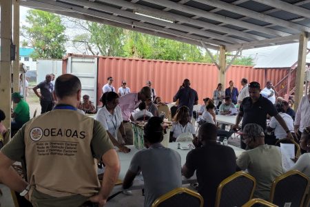 The recount got going yesterday morning (OAS Election Observation Mission photo)